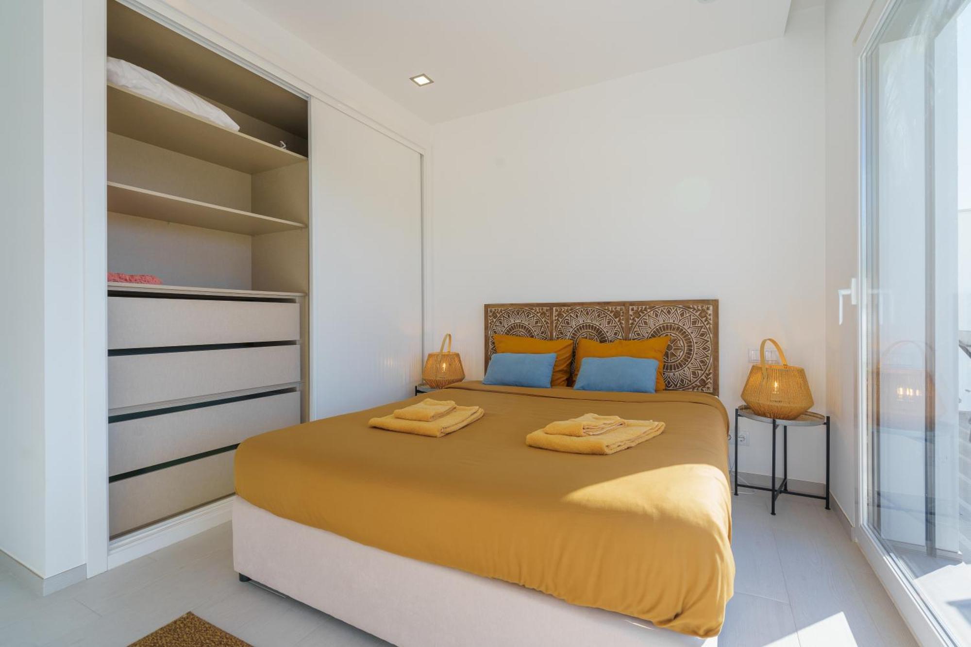And Friends With Ocean View Villa *